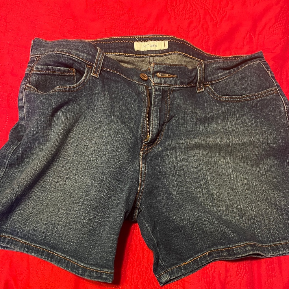 Women’s Levi’s shorts